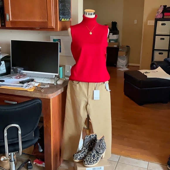 Cable & Gauge Sleeveless Turtleneck in Intense Red Size XL, NWT - Picture 2 of 13